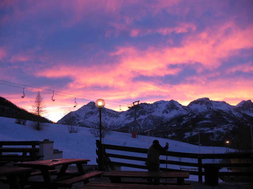 Restaurant Hotel Chalet Del Sole Oulx Exterior foto